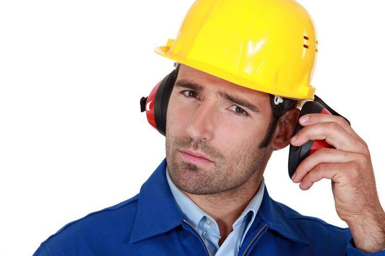 5 Razones para usar cascos antiruido en el trabajo • Vestuario Laboral  Bazarot